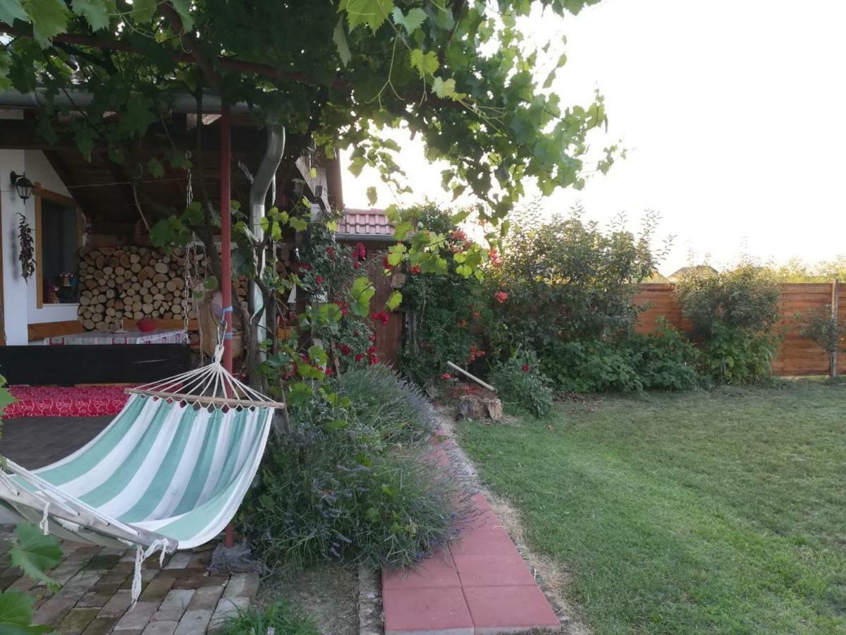 Kuca Za Odmor "Dva Srca" Hotel Ceminac Kültér fotó